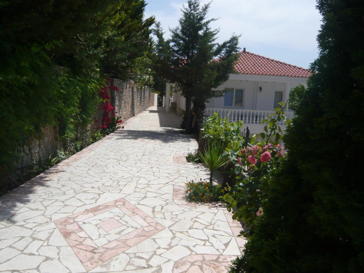 Verga Panorama Apartments Каламата Екстериор снимка